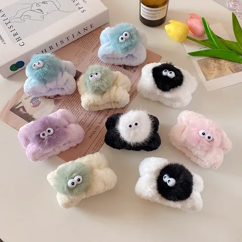 Cute Plush Pom Pom Face Washing Wristbands Cartoon Big Eyes Water Absorbent Splashproof Sports Wrist Bands For Skincare Women