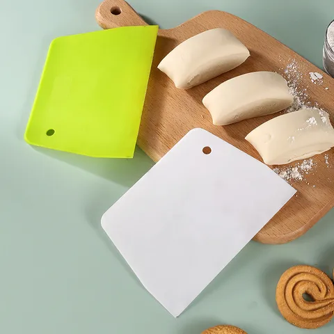 Plastic Deegschraper Trapezium Vorm Crème Brood Snijder Taart Verdeler Keuken Bakgereedschap