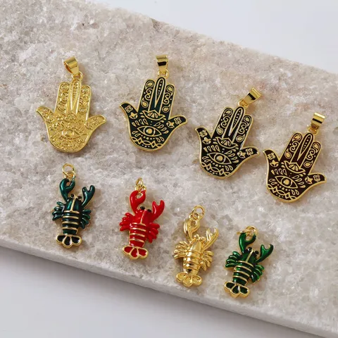 Brass 18K Gold Plated Enamel Hamsa Hand Lobster Pendant Personalized DIY Necklace Accessories Fatima Hand Lobster Charms Jewelry Making Findings