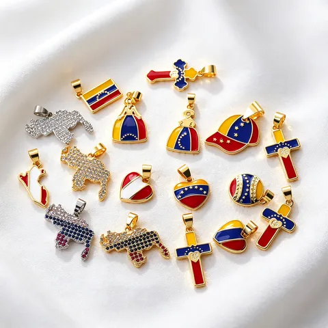 Pendente in Rame Placcato Oro 18K a Forma di Bandiera Mappa Croce Cuore Cappello del Venezuela con Strass e Smalto per Fai-da-te Gioielli