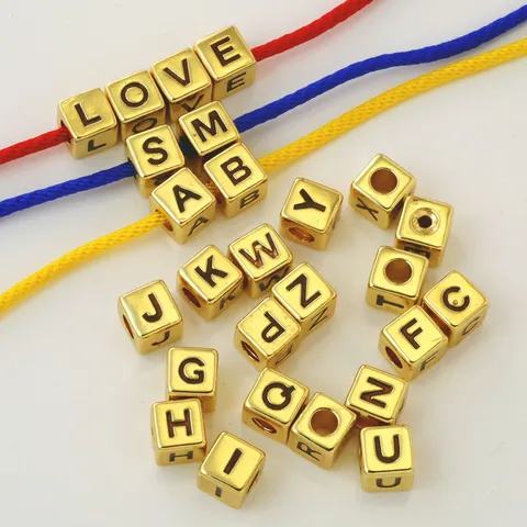 26 Initialen Emaille Quadratische Perlen Vergoldete Messing Alphabet Charms Für DIY Halskette Armband Herstellung Personalisierte Namen Schmuck Zubehör