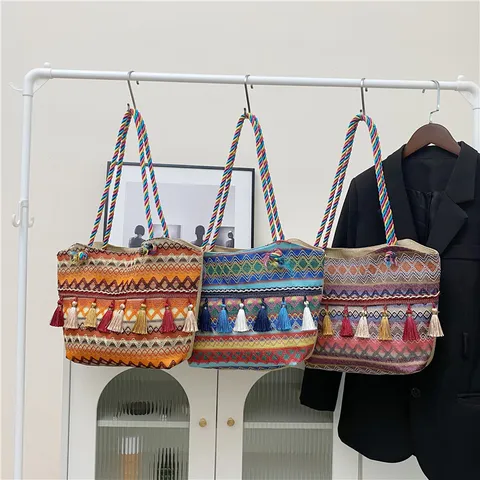 Ethnic Style Woven Tote Bag For Women Large Capacity Bohemian Shoulder Bag With Tassel Embroidery Casual Handbag