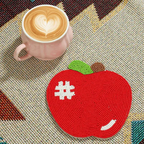 Posavasos de Cuentas de Vidrio Hecho a Mano Forma de Manzana y Lápiz Posavasos de Té Linda Decoración de Mesa