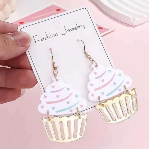 Süß Kreativ Acryl Happy Birthday Kuchen Kerze Ohrhänger Elegant Pailletten Herz Eingelegt Handgefertigt Gewebt Ohrringe Für Damen Geburtstag Geschenk Party Modeschmuck