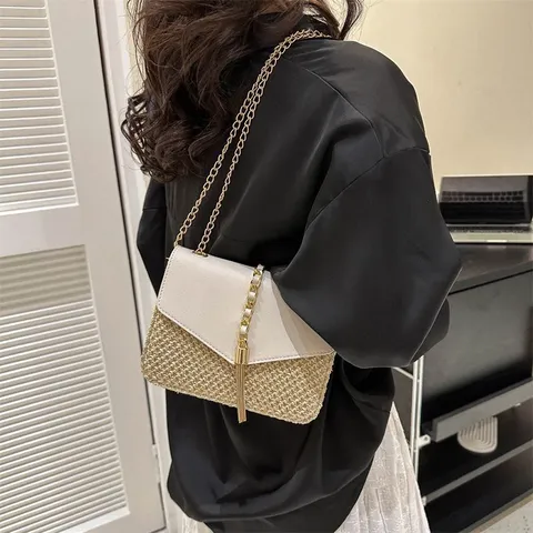 Womens Summer Straw Woven Crossbody Bag Fashion PU Leather Patchwork Chain Tassel Small Square Bag Casual Daily Shoulder Bag
