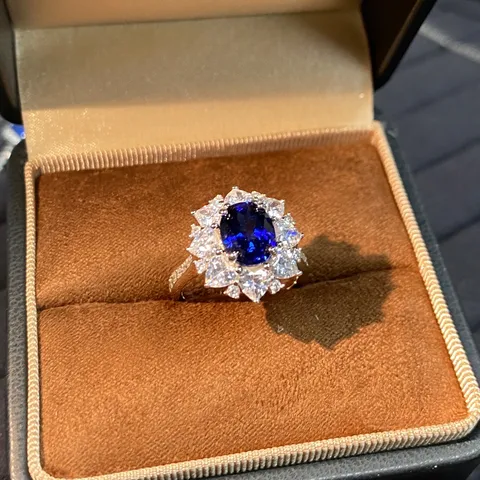 925 Sterling Silver Lab-Grown Royal Blue Sapphire Ring For Women Classic Diana Cluster Rhinestone Engagement Ring Luxury Hand Jewelry