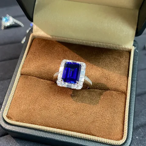 Anello in Argento Sterling S925 Zaffiro da Laboratorio Blu Reale per Donna Taglio Smeraldo Anello con Pietre Preziose e Strass
