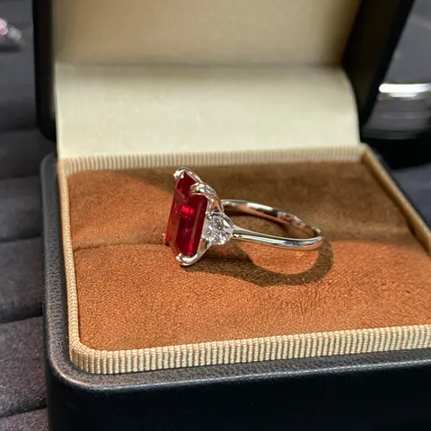 Luxury Emerald Cut Lab Grown Ruby Ring 925 Sterling Silver Rhinestone Engagement Ring For Women Fashion Jewelry Gift