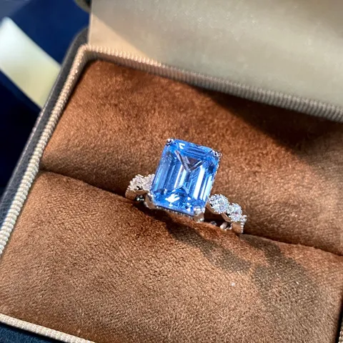 925 Sterling Zilver Lab Gemaakt Santa Maria Aquamarijn Ring Voor Vrouwen Emerald Slijpvorm Lichtblauw Edelsteen Ingelegde Strass Sieraden