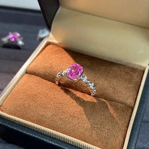 Anello in Argento Sterling 925 con Zaffiro Rosa per Donna Zaffiro Rosa Creato in Laboratorio con Strass Incastonati Anello Ovale Fascia Perlata