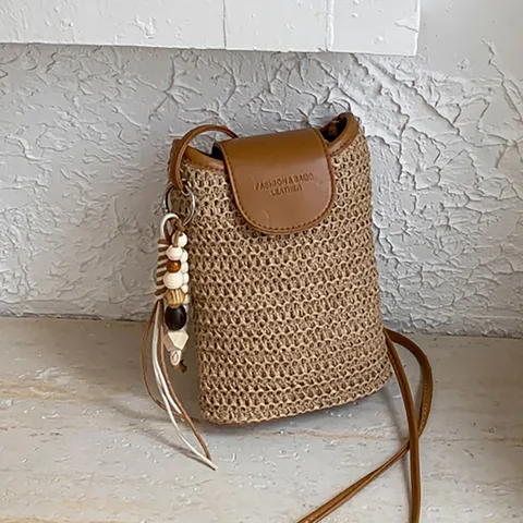 Minimalist Vintage PU Leather Straw Woven Crossbody Bag Retro Spliced Flap Cover Shoulder Bag With Tassel Pendant Vertical Square Messenger Phone Bag For Commuting Women
