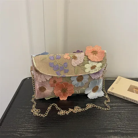 Women's Embroidered Flower Sequin Evening Bag Large Capacity Summer Cloud Chain Shoulder Bag Handbag Crossbody Bag
