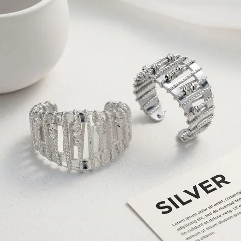 Anello Regolabile Aperto in Rame con Avvolgimento di Perline a Mano per Donna Argento Oro Galvanizzato Strass Lusso Design Gioielli