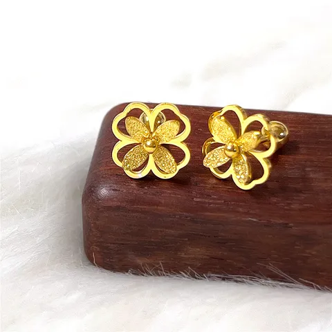 Minimalist Stainless Steel Clover Stud Earrings For Women Gold Silver Plated Frosted Flower Fashion Jewelry Gift