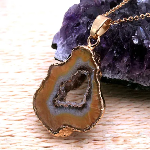 Natuurlijke Agaat Geode Hanger Zonder Ketting Onregelmatige Ruwe Steen Kristal Gegalvaniseerde Rand Westerse Sieraden