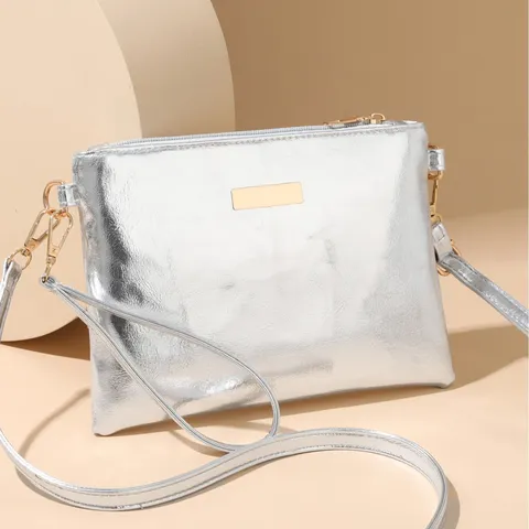 Womens Summer Casual Straw Woven Shoulder Bag Hollow Beach Retro Tote Metallic PU Leather Handbag Fashion Travel Purse