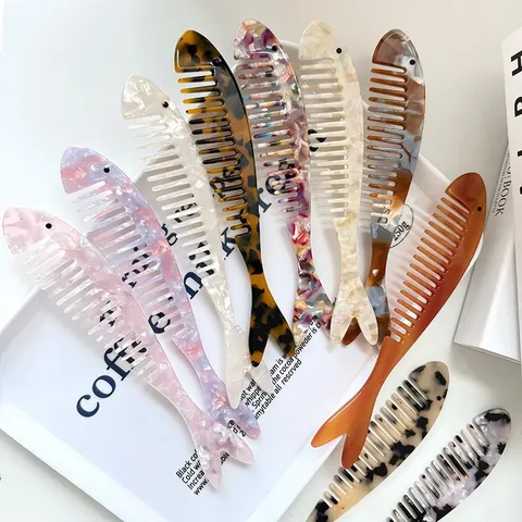 Peine de Cabello de Acetato Estilo Francés Forma de Pez Cola de Sirena de Dientes Anchos Portátil Antiestático Desenredante Patrón Mármol para Mujer