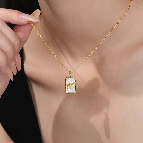 Collar de Colgante de Zodiaco Estilo Ins Para Mujer Latón Chapado en Oro 18K Nácar Blanco Strass Cadena de Clavícula