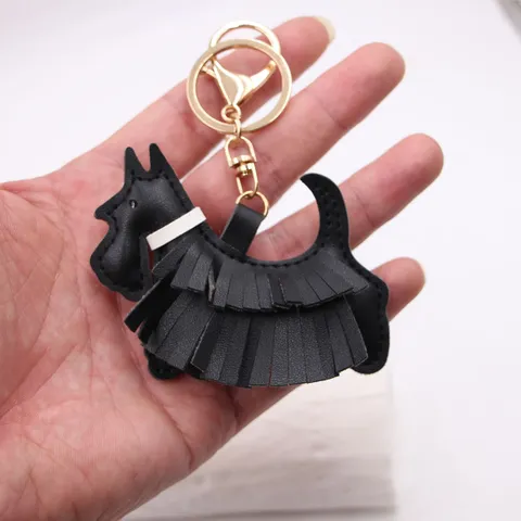 Porte-Clés en Cuir Terrier Écossais Gland Chien Charme de Sac pour Femmes Accessoires de Sac à Dos Forme de Chiot Bijoux Cadeau