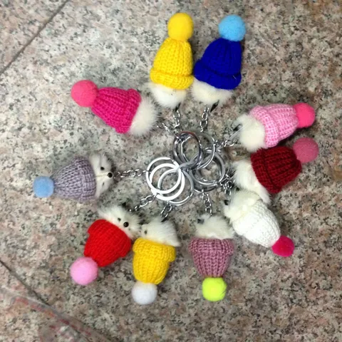 Cute Cute Mink Fur Little Fox Keychain With Knit Hat Pom Pom Luxury Real Fur Cartoon Animal Bag Charm Car Key Ring Pendant For Women Gift Jewelry
