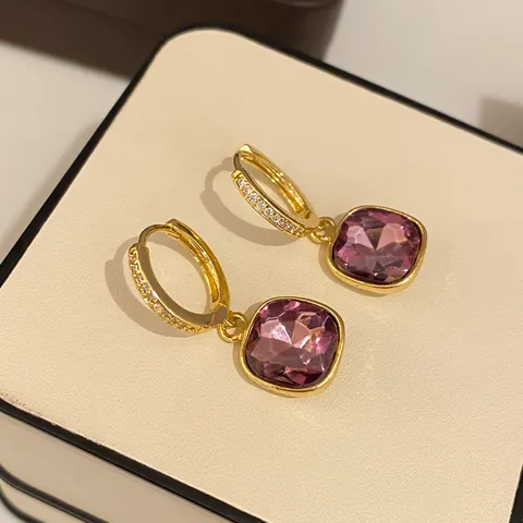 Eleganter Vergoldetes Kupfer Lila Quadratisch Strass Ohrringe Mit Silber Ohrringpfosten Geometrisch Premium Schmuck Für Damen Party