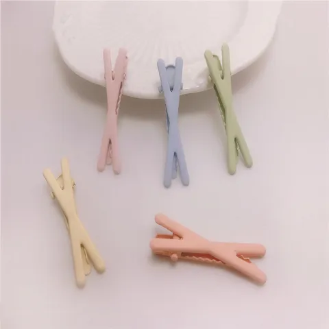 Pinces à Cheveux Bec de Canard en Métal Fournitures Bijoux DIY Style Coréen Géométriques Mattes Colorées Barrettes Enfants