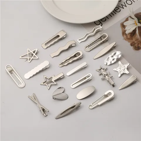 Pinces à Cheveux Bec de Cane en Métal Mode Argent Géométrique Étoile Cœur Ajouré Barrettes Latérales pour Femmes Accessoires