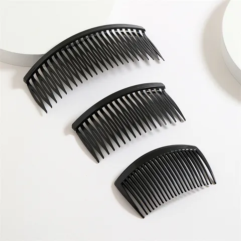 Peigne à Cheveux en Plastique Noir Minimaliste pour Femmes Outil de Coiffure Quotidien Peigne Incurvé Accessoires de Coiffure DIY