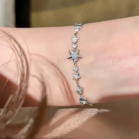 Elegante Brazalete de Cadena de Cobre con Destello de Estrella y Flor Lujo Delicado Strass Incrustado Pulsera Elegante Versátil Joyería Regalo para Mujeres