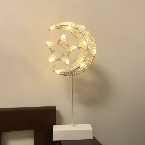 LED Nachtlicht Rattan Stern Mond Herz Dekorative Tischlampe Warmes Licht Batteriebetrieben Urlaub Schlafzimmer Ornamente Nachttischlampe