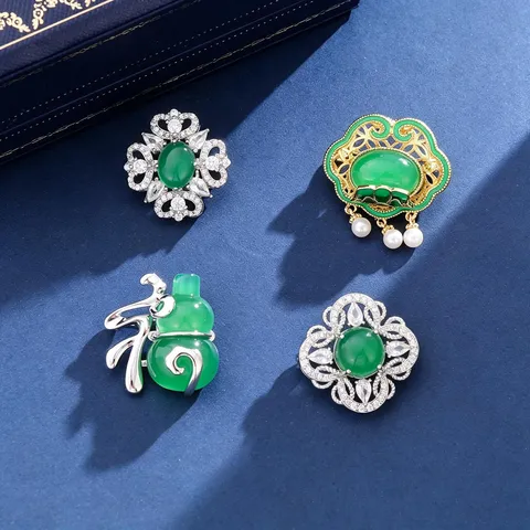 Spilla in Zirconia con Pietre Preziose Verdi in Stile Vintage Palace Elegante Spilla in Rame con Smeraldo per Gioielli da Donna Regalo