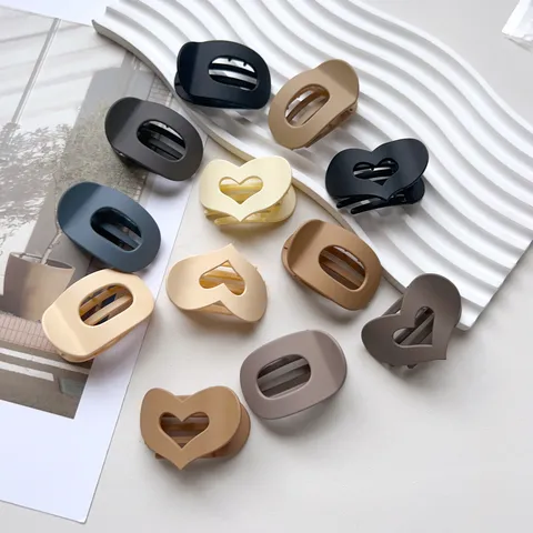 Korean Matte PS Plastic Small Shark Clip For Women Hollow Heart Oval Hair Claw Versatile Minimalist Hair Accessories