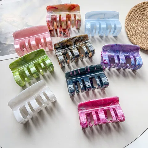 Elegant Marble Pattern Hair Claw Clip Fashion Geometric Comb Design Hairpins Matte Resin Shark Grip Headwear For Women Casual Bath Daily Hair Accessories
