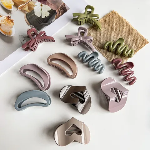 Minimalist PC Plastic Large Hair Claw Clip For Women Solid Color Heart Bowknot Wave Shaped Updo Hair Jaw Clip Matte Glossy Painted Elegant Headwear Styling Accessories