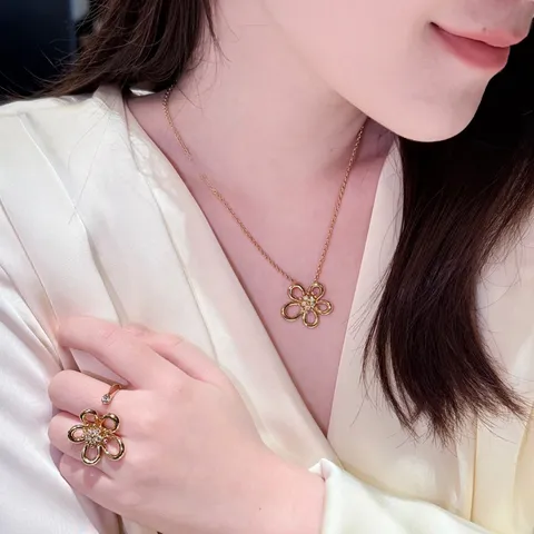 Copper Zirconia Hollow Flower Open Ring Minimalist Fashion Gold Floral Brooch Necklace For Women Adjustable Finger Ring Jewelry