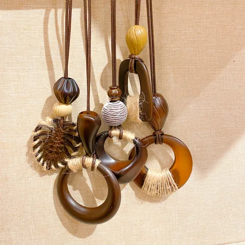 Vintage Holz Harz Anhänger Halskette für Damen Wald Stil Handgefertigt Geometrische Wassertropfen Blatt Lange Leder Seil Kette Schmuck