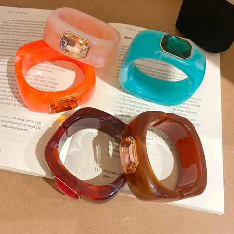 Vintage Resin Square Open Bangle Alloy Gold Plated Chunky Marble Pattern Rhinestone Geometric Cuff Bracelet Jewelry For Women