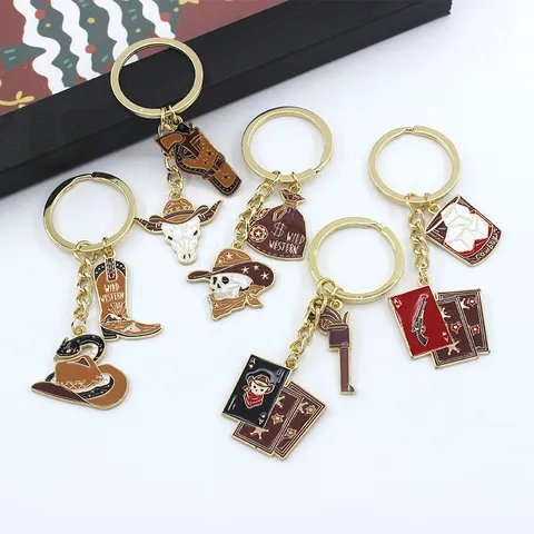 Amerikaanse Western Cowboy Schlüsselanhänger Legering Metaal Premiejager Hanger Pistool Hoed Schedel Poker Charms Auto Sleutelhanger Sieraden Cadeau