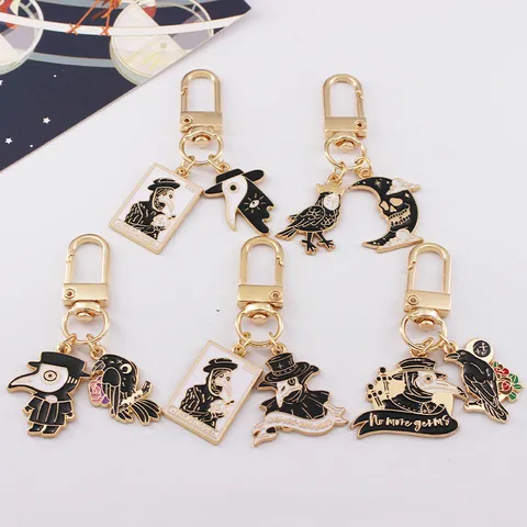 Punk Halloween Plague Doctor Keychain Gothic Alloy Enamel Crow Tarot Skull Bag Charm Unisex Retro Car Key Accessory