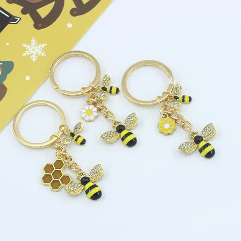 Bee Honeycomb Keychain Enamel Alloy Bee Hive Keyring Rhinestone Daisy Flower Bag Pendant Accessories Jewelry Gift For Women