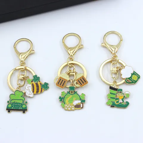 St Patrick's Day Green Shamrock Keychain Zinc Alloy Lucky Clover Pot Of Gold Enamel Bag Pendant Ornament Holiday Gift Unisex
