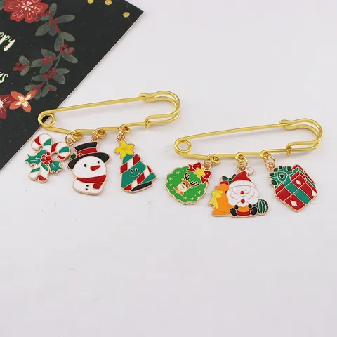 Weihnachten Cartoon Elch Weihnachtsmann Emaille Brosche Zinklegierung Süßer Schneemann Schneeflocke Zuckerstange Sicherheitsabzeichen Reversnadel Schmuck Geschenk Für Mantel Tasche Unisex