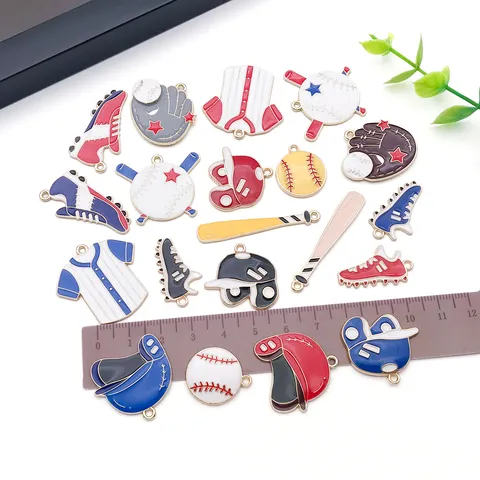 Ciondoli a Tema Baseball in Smalto in Lega di Zinco per Portachiavi Orecchini Braccialetti Fai-da-te Accessori per Gioielli Sportivi