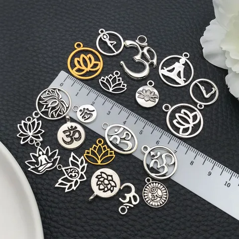 DIY Zinc Alloy Yoga Lotus Om Symbol Charms Antique Silver Gold Hollow Round Pendants For Jewelry Making Necklace Earring Craft Accessories