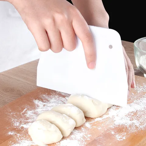 Kunststof Deegschraper Taartsnijder Bakgereedschap Flexibele Schraper Voor Keuken Brood Gebak Glanzen