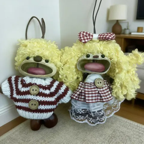 Handmade Wooden Natural Nut Pod Shell Couple Doll Keychain Cute Creative Bag Pendant Car Hanging Ornament Birthday Gift For Friends Couple