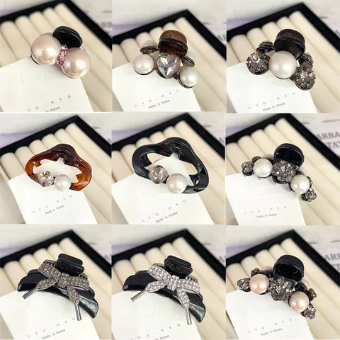 Elegant Camellia Rhinestone Hair Claw Small Shark Clip For Women Girls Floral Design Resin Alloy Hair Accessories