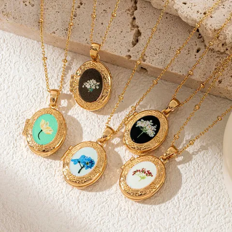 Vintage 14k Gold Plated Copper Oval Locket Necklace Dried Flower Floral Pendant For Women Retro Necklaces Jewelry Gift