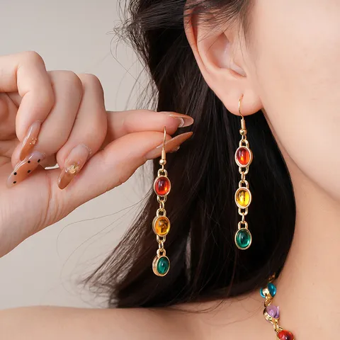 Vintage Luxurious Alloy Electroplated Oval Resin Geometric Multicolor Pendant Necklace Colorful Costume Jewelry Gift For Women
