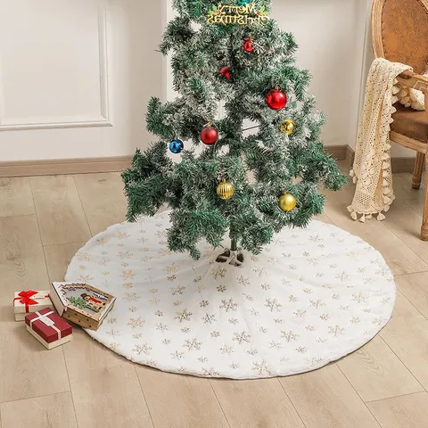 White Short Plush Christmas Tree Skirt With Gold Silver Snowflake Pattern Round Tree Floor Mat For Holiday Party Decor
